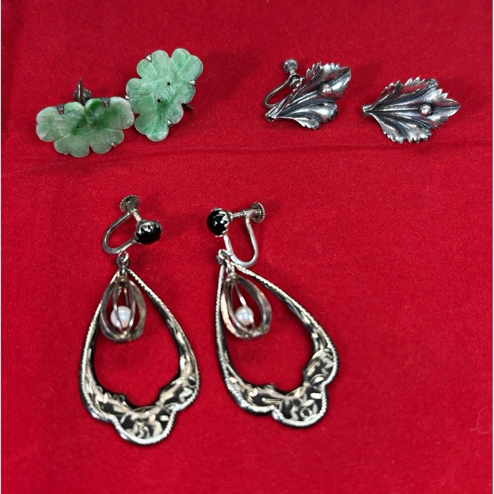 Three Pair Of Vintage Sterling Screw Back Earrings Onyx Jade Pearl Japan Asian